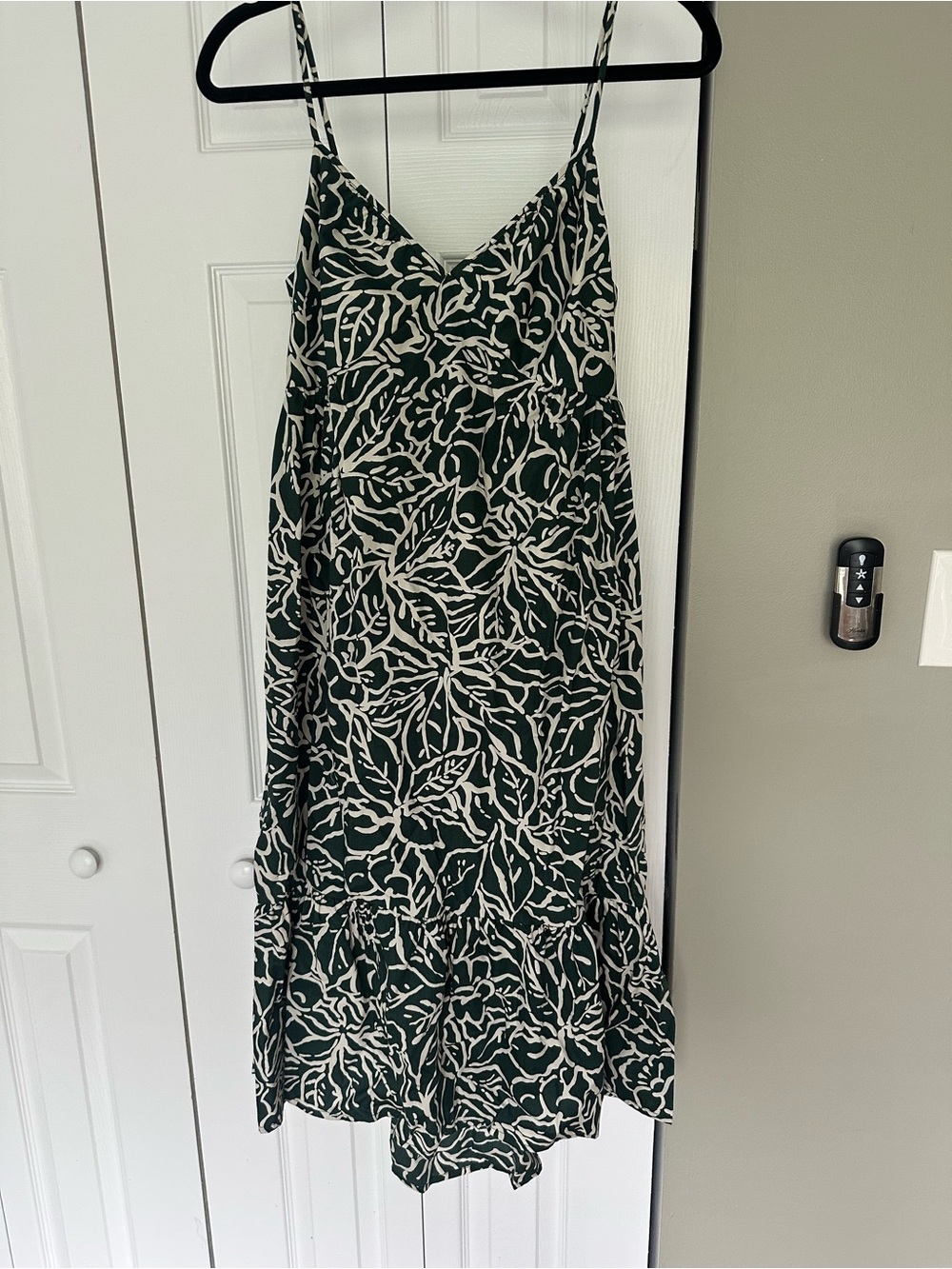 GAP Green and White Floral Midi Dress - Spaghetti Straps
